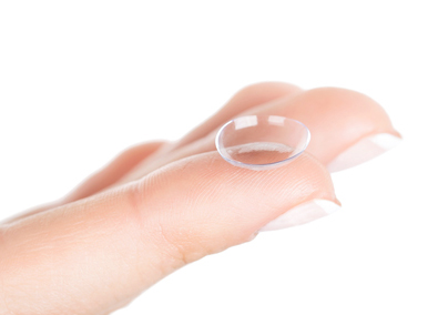 렌즈 착용 후 눈 건강 점검하고 계시나요?